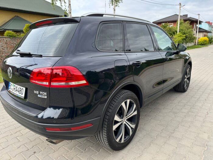 Volkswagen Touareg - Зображення 8