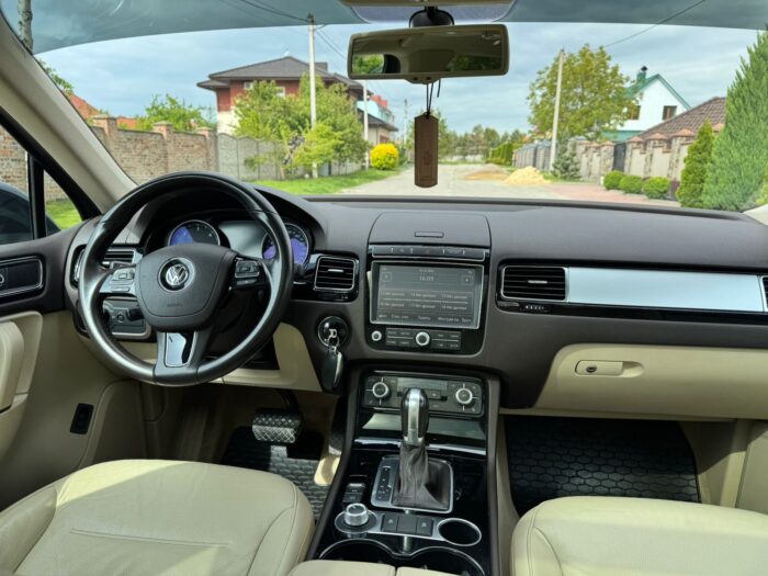 Volkswagen Touareg - Зображення 15