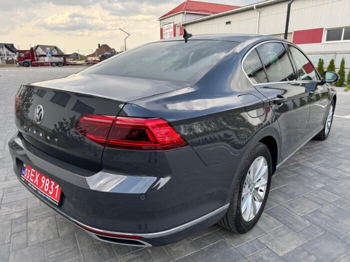 Volkswagen Passat Highline - Зображення 7
