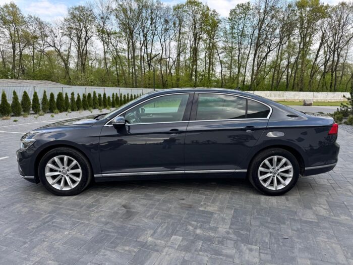 Volkswagen Passat Highline - Зображення 2