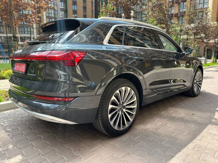 Audi E-TRON 55 - Зображення 7