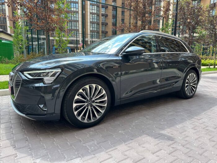 Audi E-TRON 55 - Зображення 3